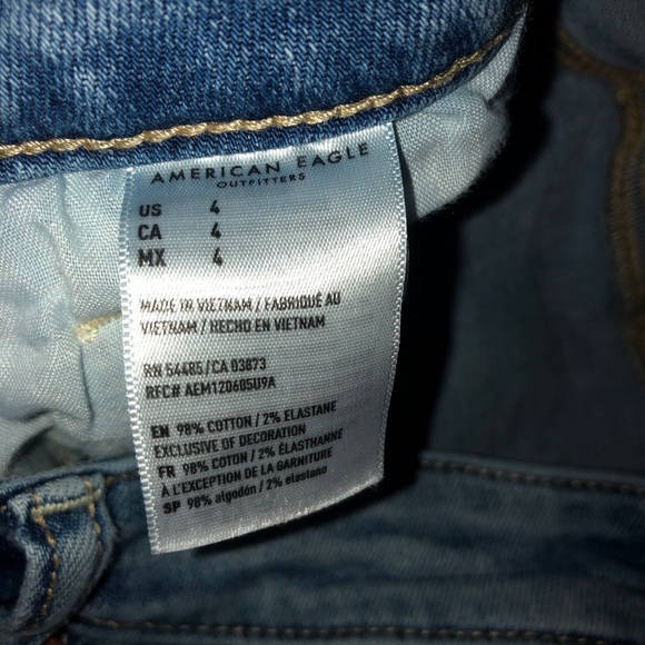 AE light washed short ripped denim shorts - Picture 4 of 4